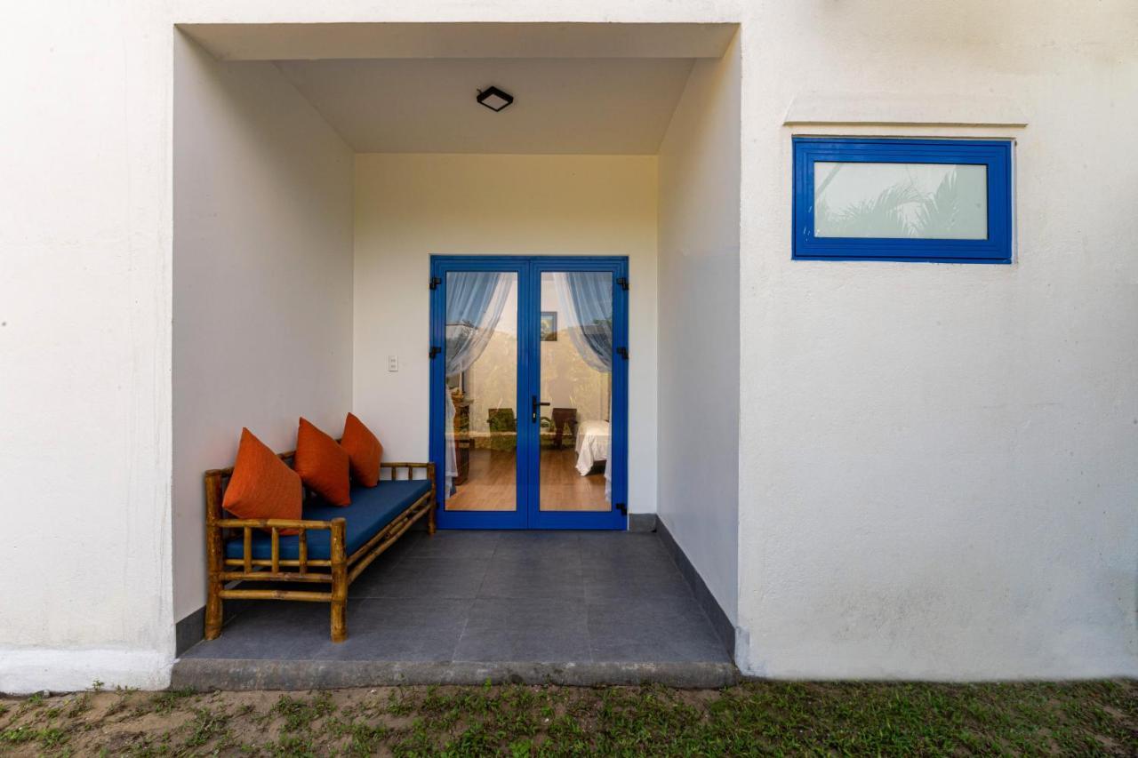 Local Beach Front Villas Tan Thanh Extérieur photo